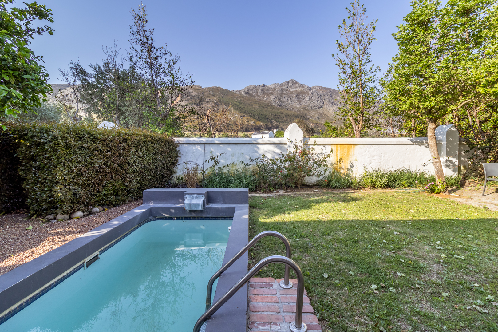 2 Bedroom Property for Sale in Franschhoek Western Cape